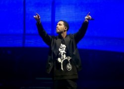 drake-amsterdam-1-250x179