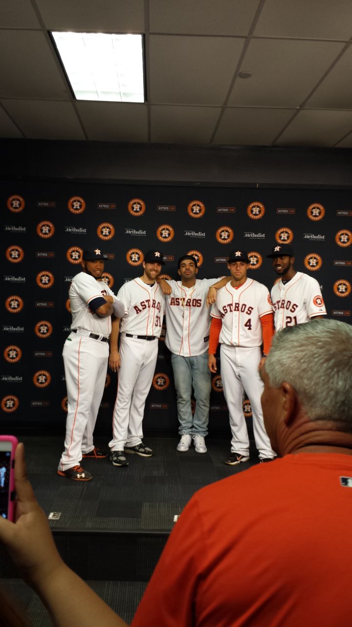 #HAW Drake Hosts The Astros Game