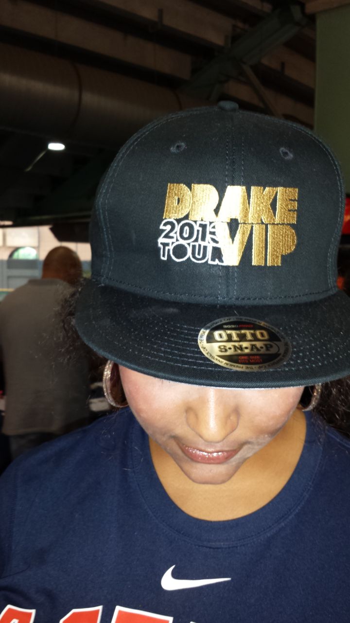 #HAW Drake Hosts The Astros Game