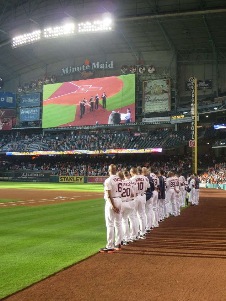 #HAW Drake Hosts The Astros Game