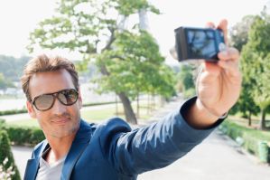 ManSelfie-620