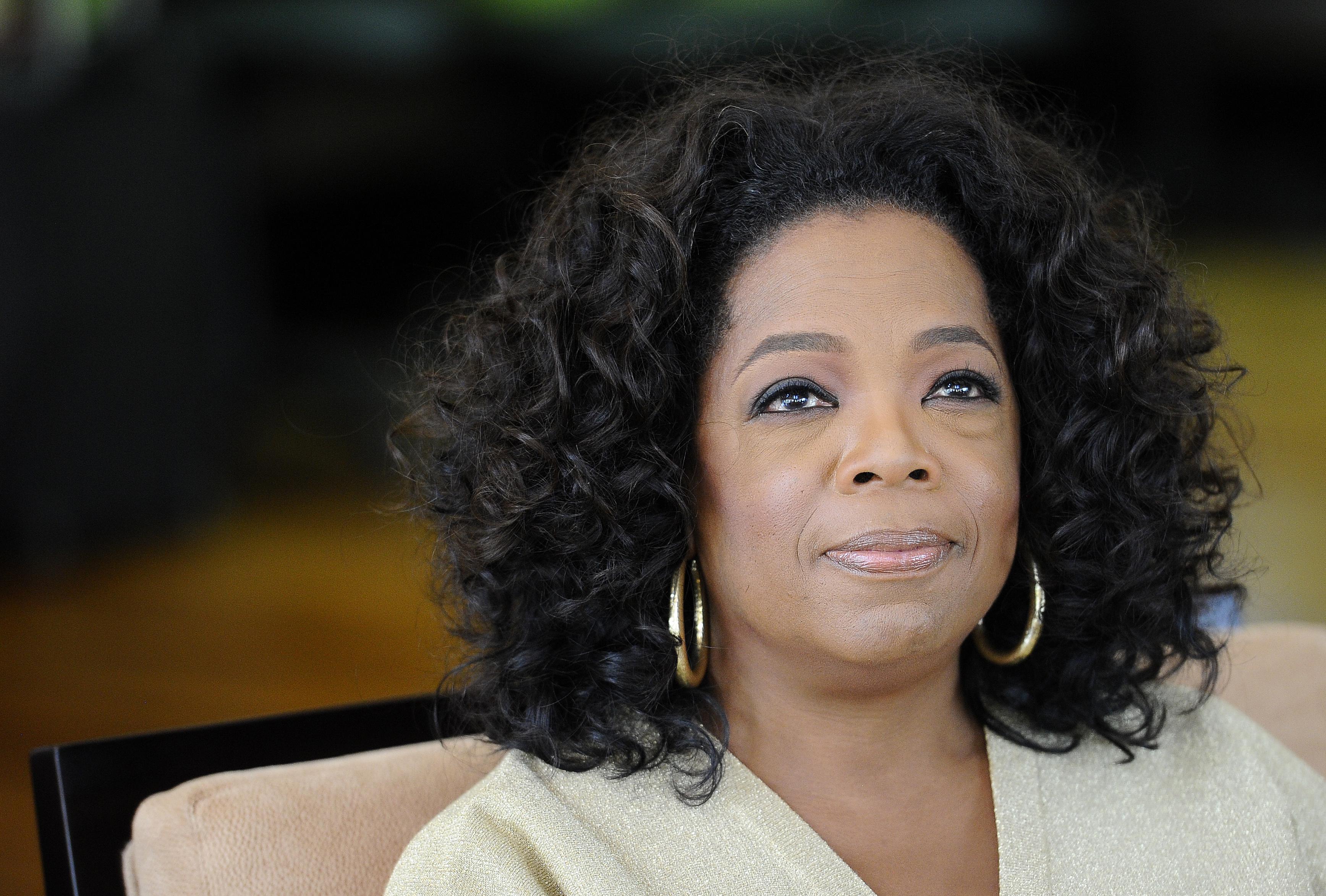 US talk show queen Oprah Winfrey looks o