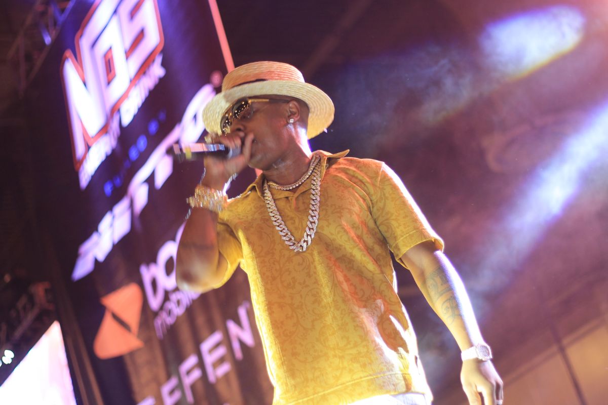 Plies at 97.9's Dub Car Show