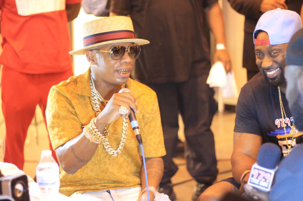 Plies at 97.9's Dub Car Show