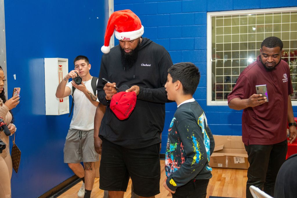 Slim Thug and Checkers Holiday Suprise at Boys & Girls Club