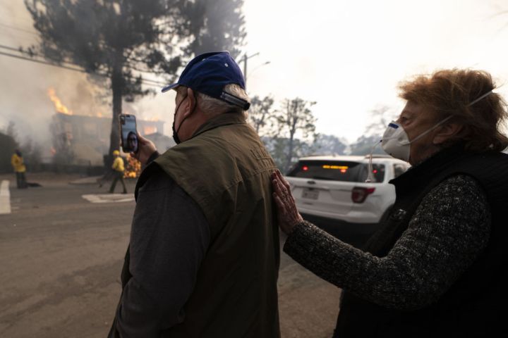 Eaton Fire scorches over 10,600 acres northeast of Los Angeles