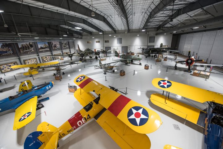 Free Hot Dogs at Lone Star Flight Museum
